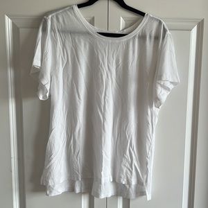 Lululemon White T-shirt